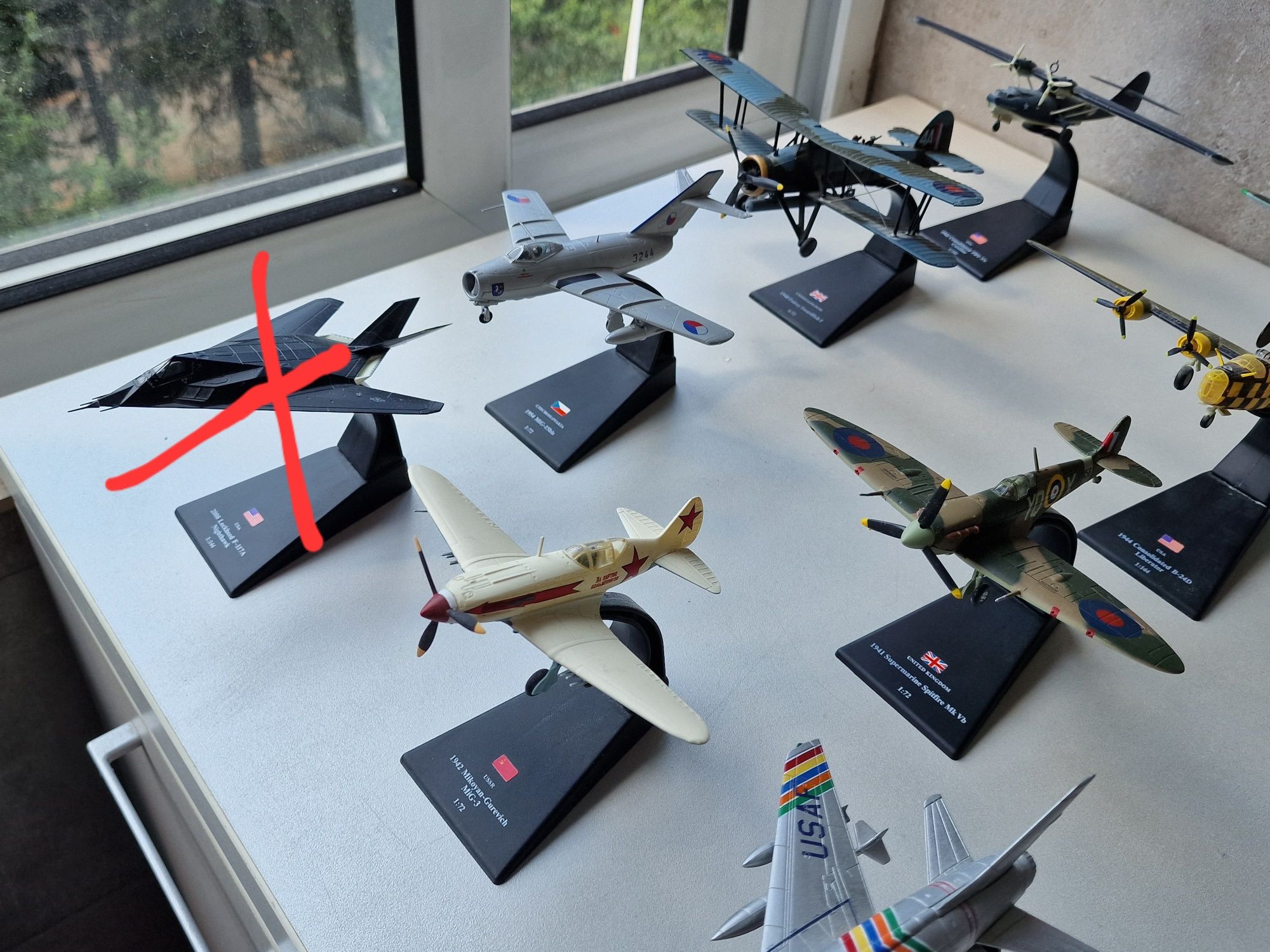 Метални модели на самолети