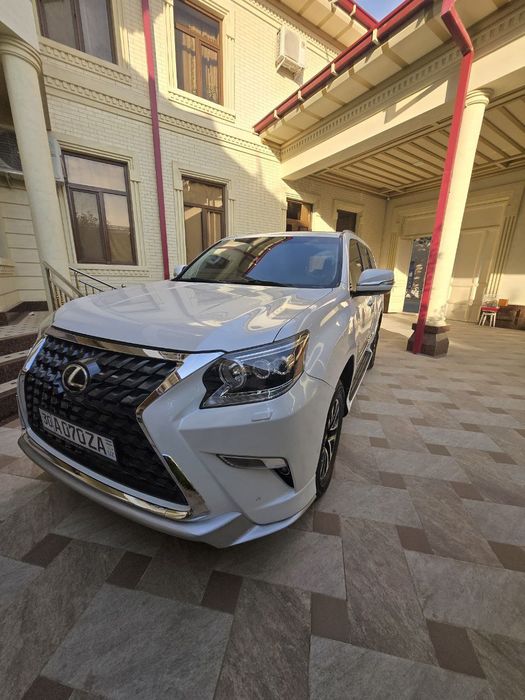 Lexus GX 460 zuri