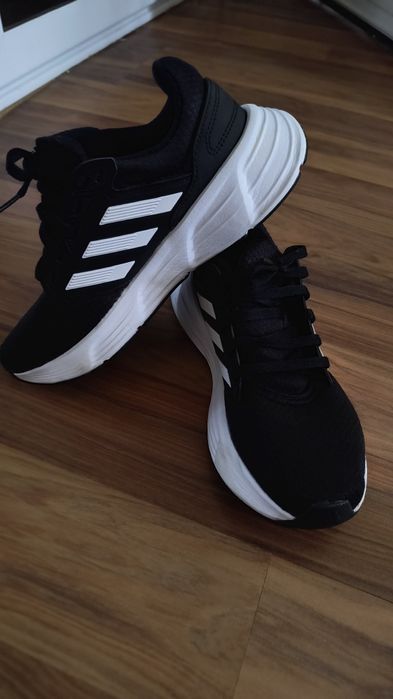 Маратонки adidas Galaxy 6