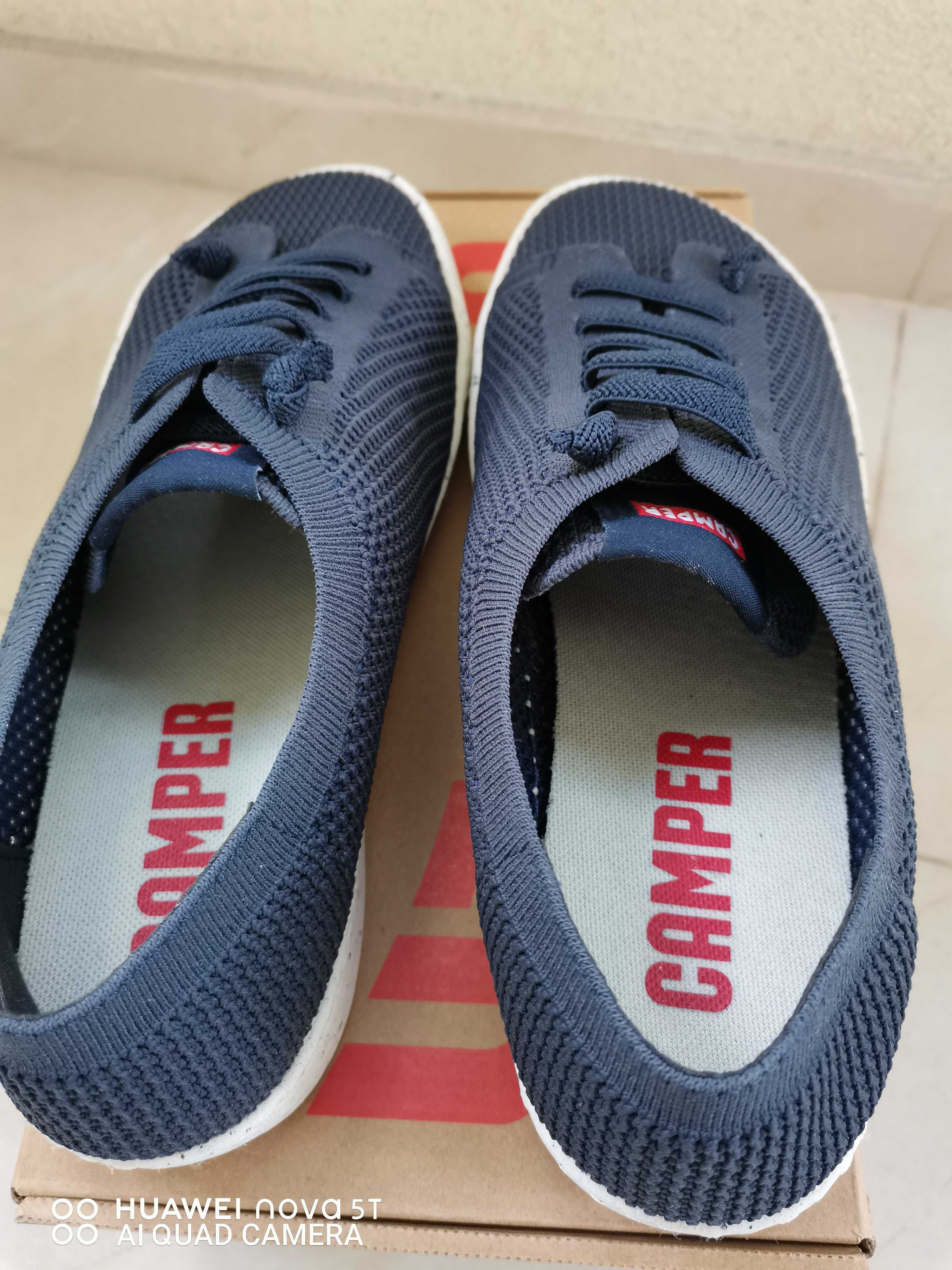 Camper/Pantofi sport din plasa cu detalii logo