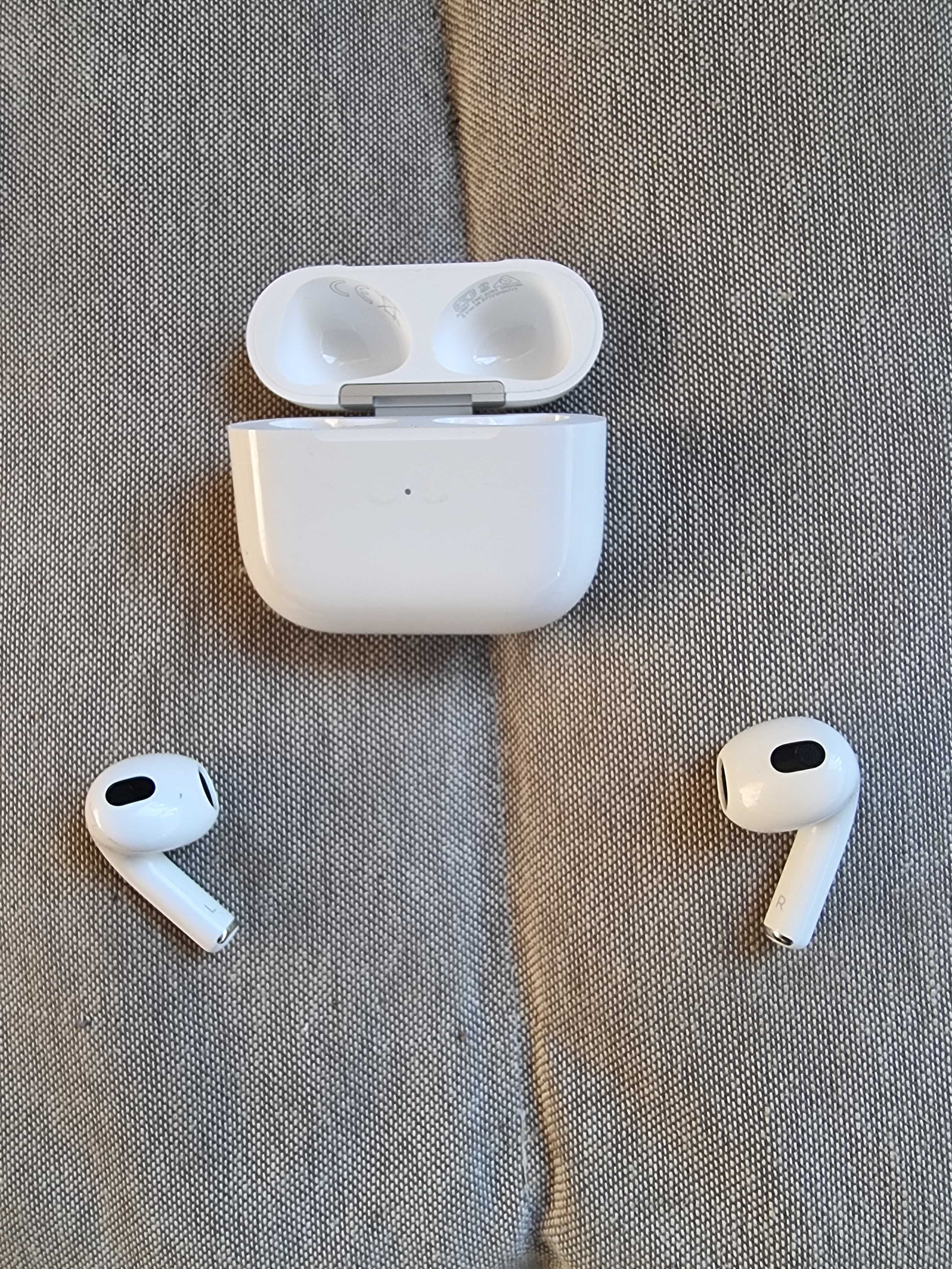 Casti wireless airpods, generatia 2, 3 si PRO2