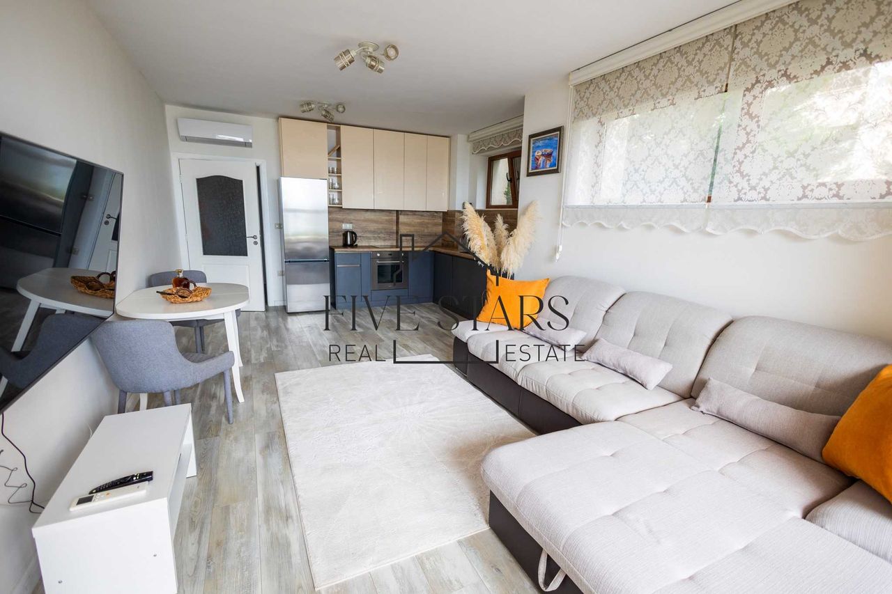 Продава се Тристаен апартамент в к.к. Слънчев ден - 114 кв.м за 1895 €/кв.м - Снимка #6