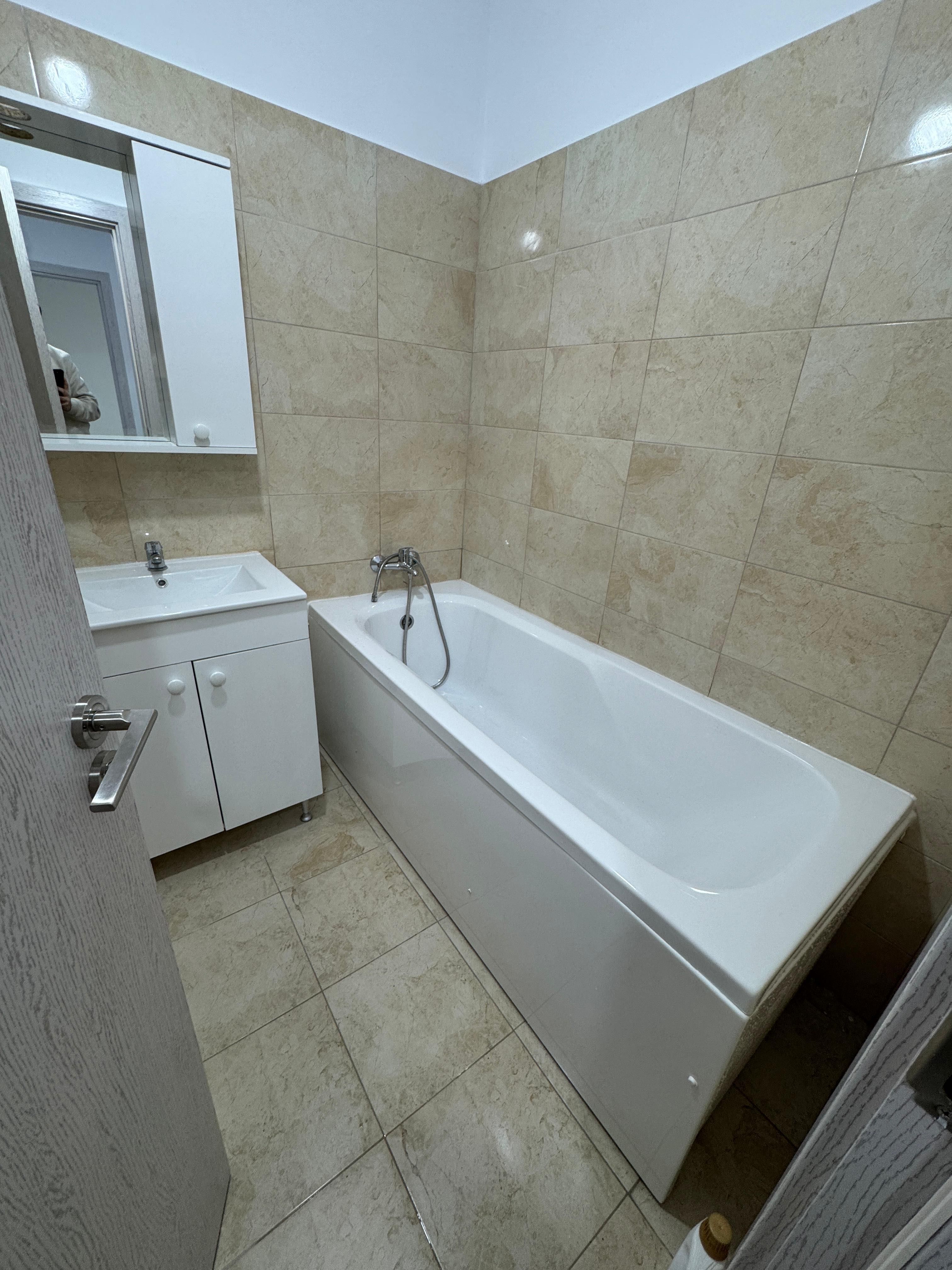 PROPRIETAR Pallady 2 camere + balcon 20mp + parcare subterana + 2 boxe