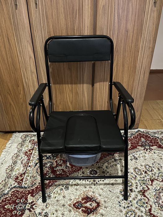 Санитарный стул-туалет