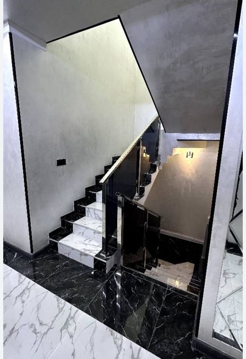 Продается Евро Дом рядом с Транспортным универсииетом