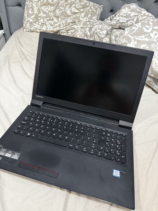 Laptop Lenovo 80T3