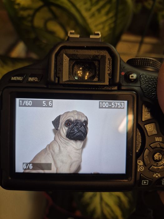 DSLR Canon Eos 600d cu obiectiv