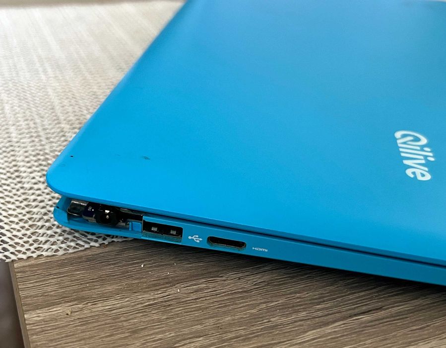Laptop Qilive CW14Q7B defect – 32GB Flash, 2GB RAM, fara incarcator