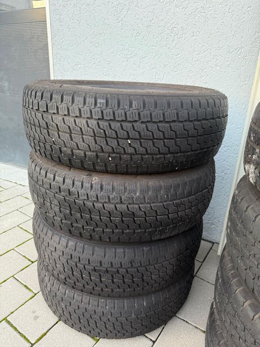 Cauciucuri de iarna -2 seturi profil foarte bun!