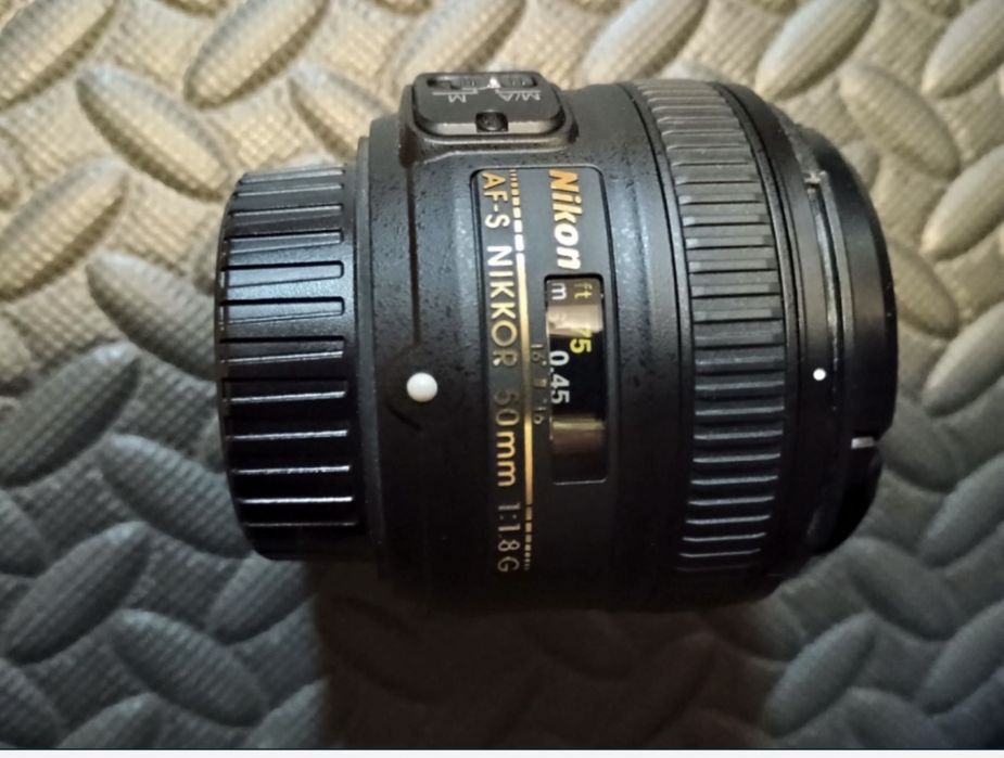 Sigma 17-50 mm f2,8, Nikon 50mm f1,8G, (montura F), Nikon d3200,