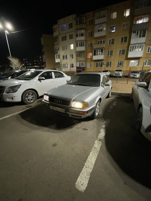 Продам машину ауди 80, б4