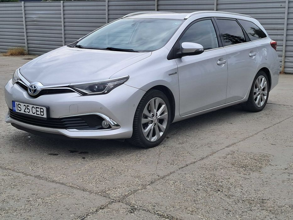 TOYOTA AURIS Facelift Hybrid 1.8 CP 136