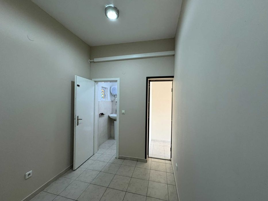 Дава се под наем Магазин в София, Надежда 4 - 40 кв.м за 612 € - Снимка #9