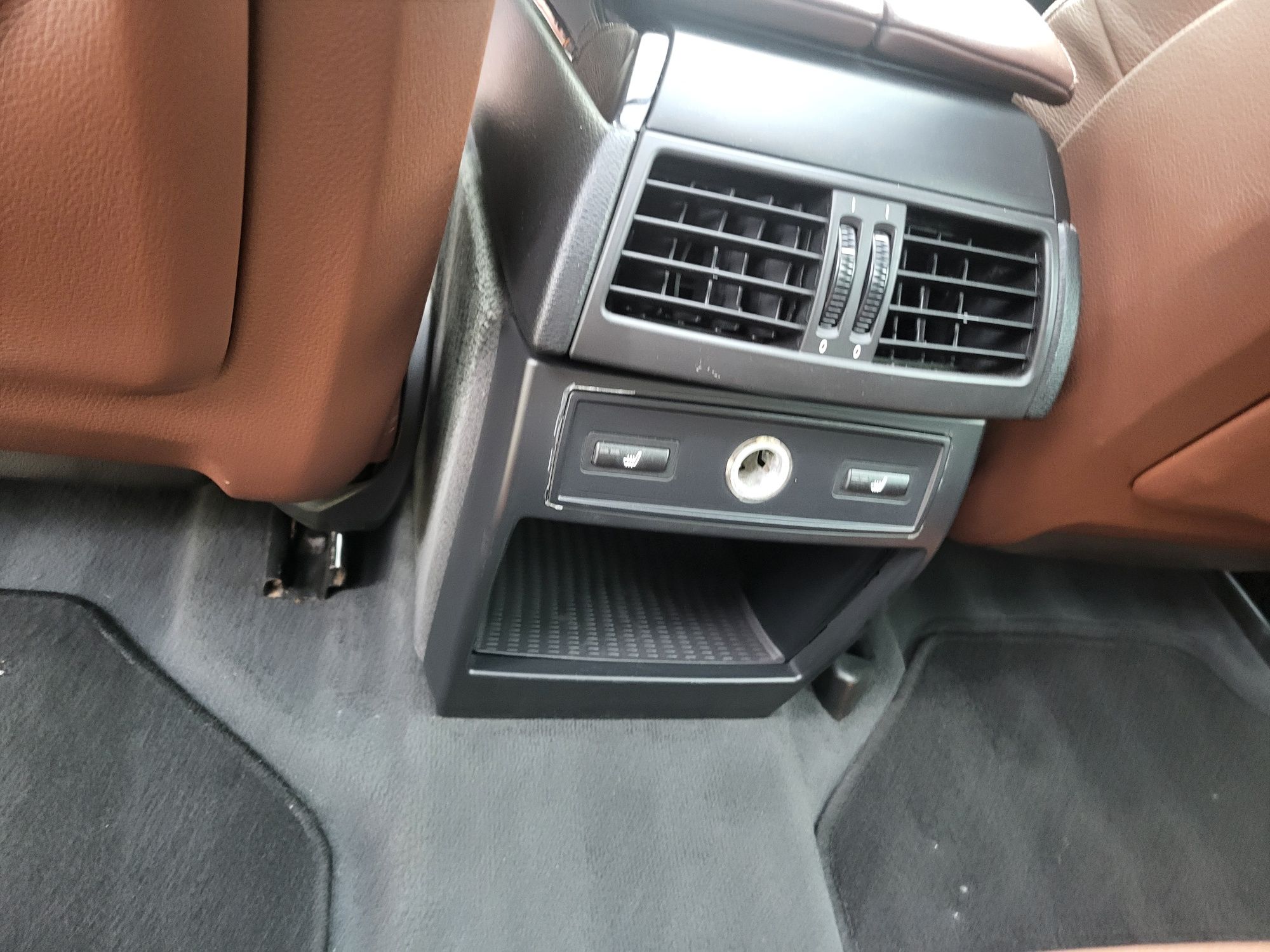 Комфортен салон индивидал за BMW E70 2011г