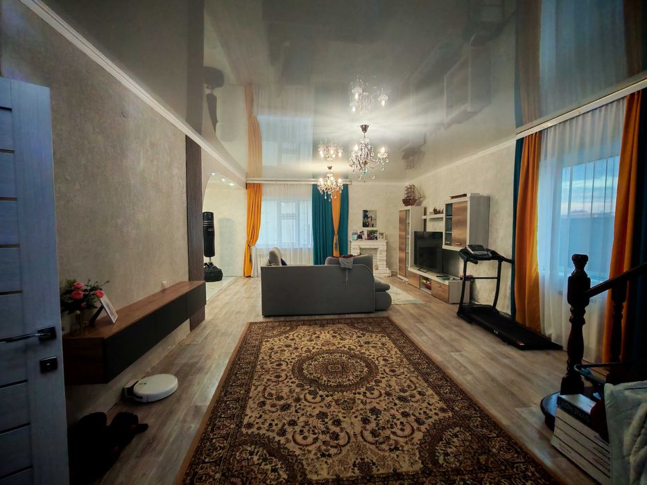 Дом в ж.м. Дружба 2 этажа 147 м2, участок 10 соток, 4 комнаты