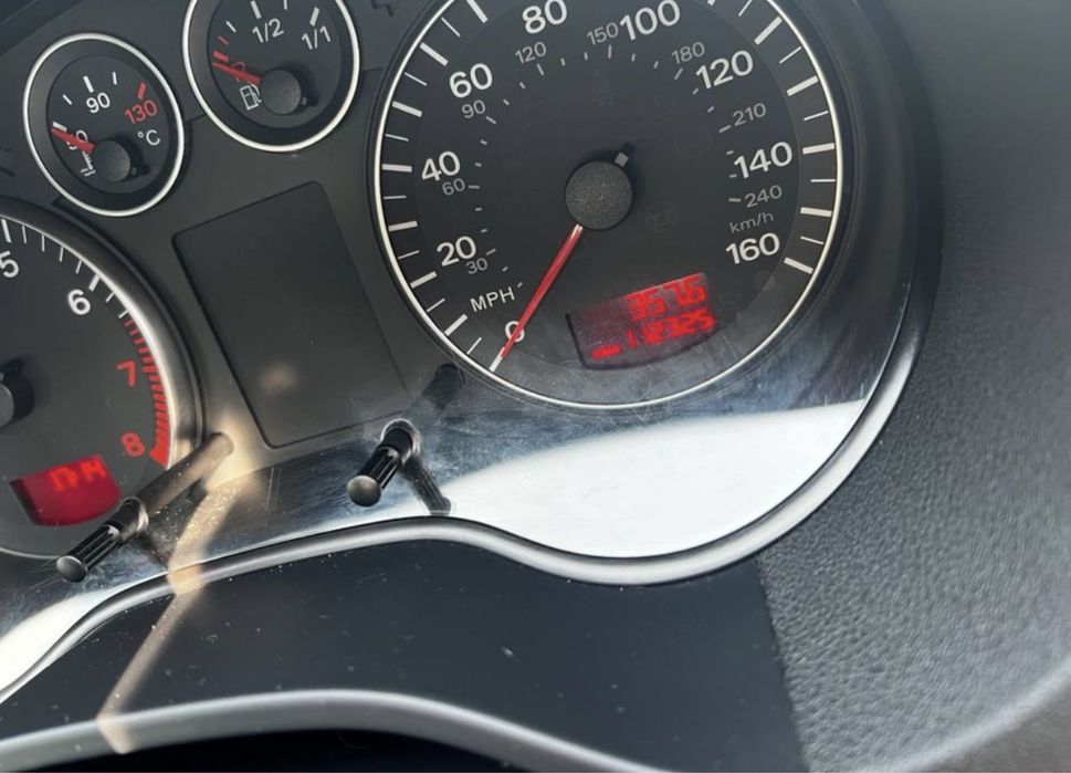 Dezmembrez Audi a3