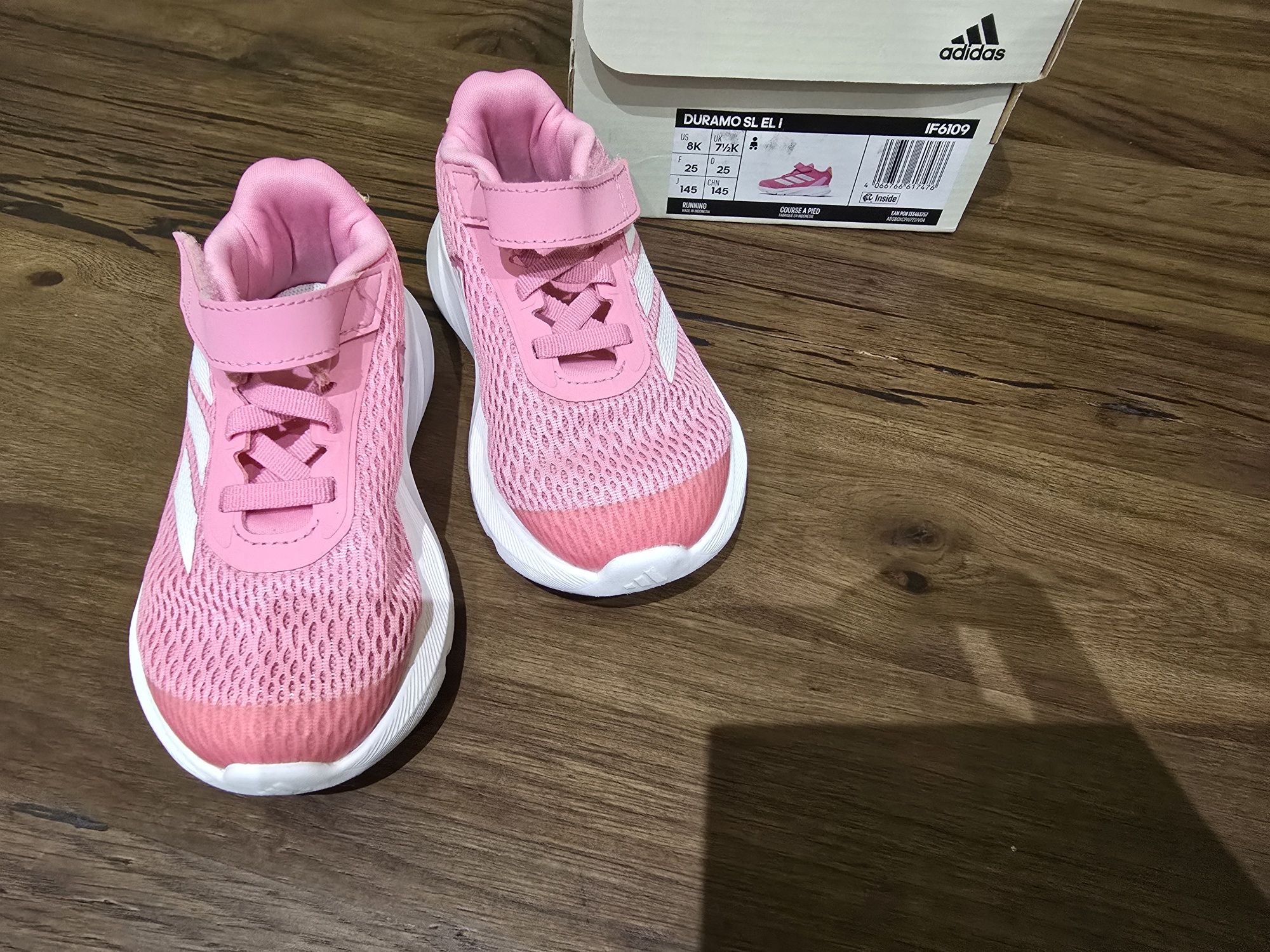 Детски маратонки Adidas, размер 25