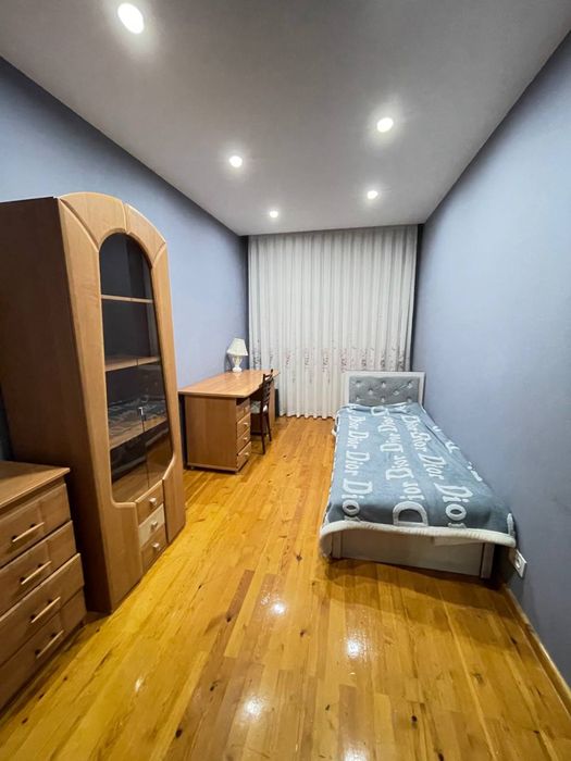 Срочно продажа кв  Ракат Махалля 5 ком 3/4 этаж 236м2