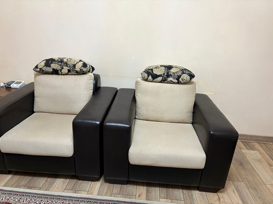 Диван с креслом!