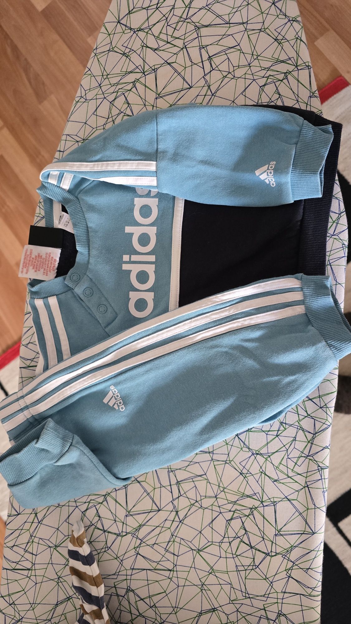 Бебешки екип Адидас- Adidas 3-6 месеца