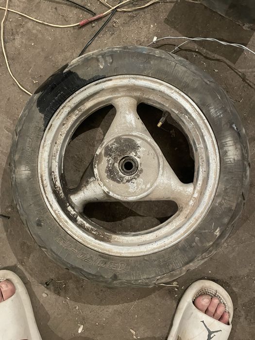 Продум диски на мопед с резиной в хорошем состоянии