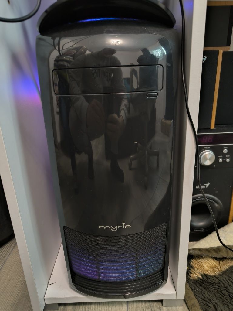 Vând PC Gaming Myria