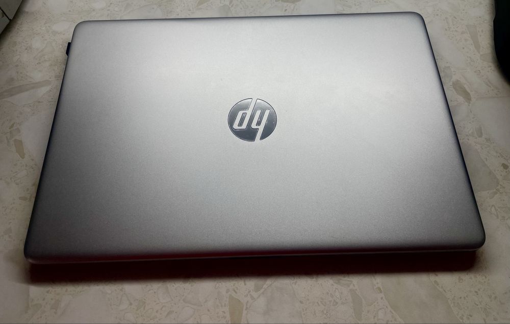 Продаю ноутбук HP Laptop 15s
