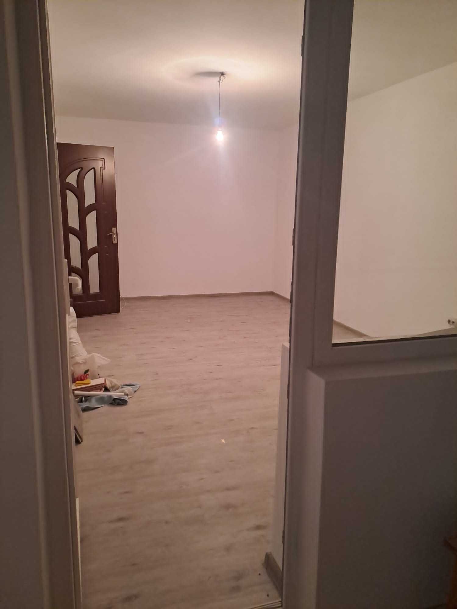 Apartament 2 camere Zona Micro 5 Posibilitate Comerciala