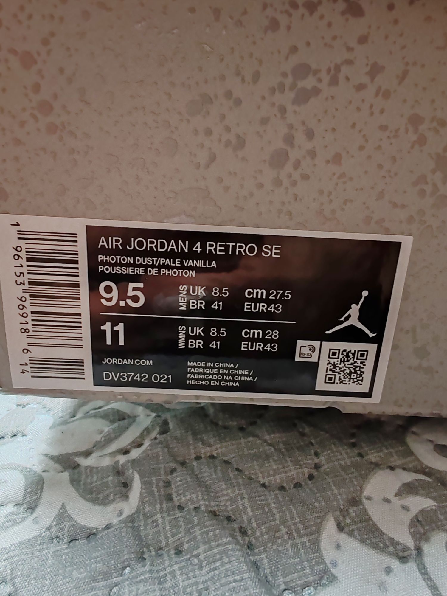 Air Jordan 4 Retro Se 41 și 43