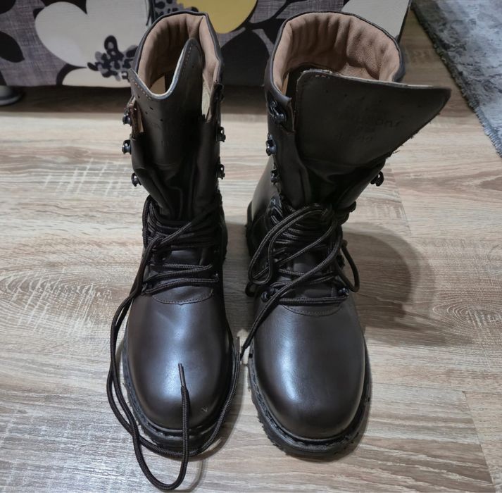 Bocanci din piele militari