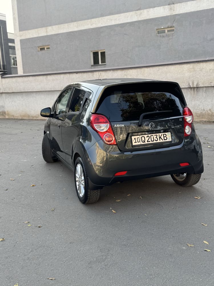 Arenda spark avtomat 27.000probeg kraska toza