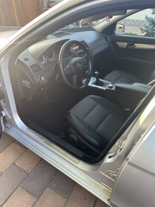 Vand  Mercedes-Benz C250,an fabricatie 2009,motorizare 2.2 CDI 204 CP