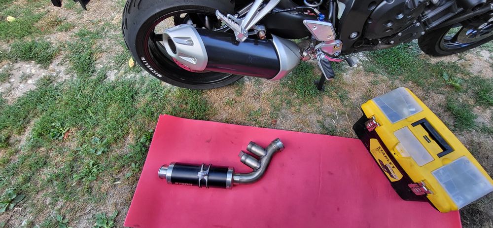 Evacuare Slip-on Yamaha FZ1 cu omologare.