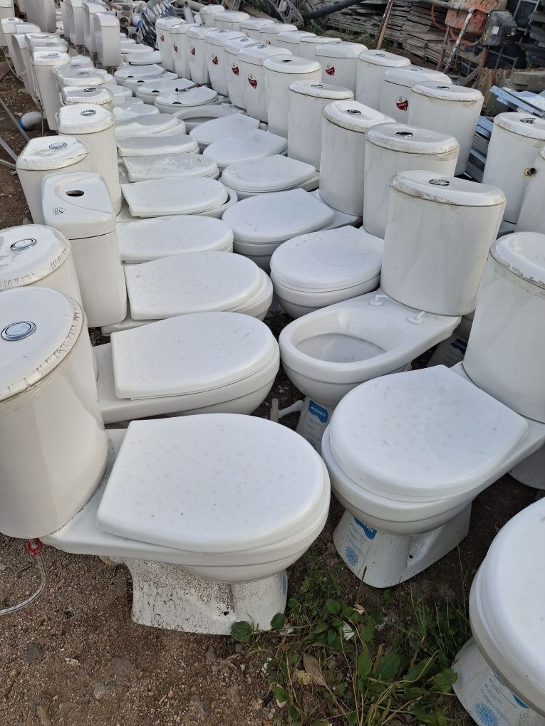 Продам унитазы и железные раковины