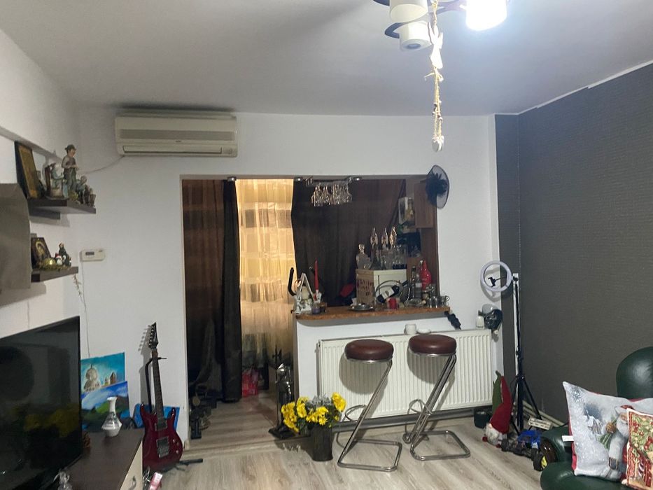 Vând apartament 4 camere Trivale confort 1 decomandat