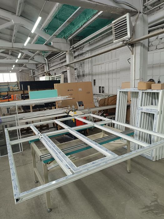 Пластиковые окна откосы подоконники