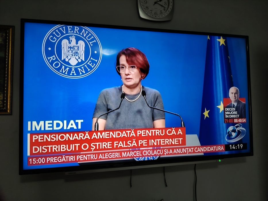 Stare foarte bună 140 cm smart ca nou stare foarte bună ca nou.