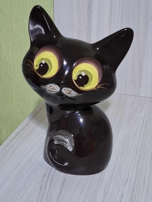 Котка касичка за пари