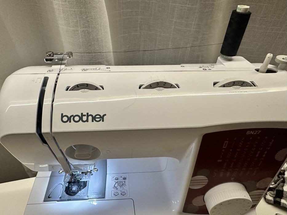 Masina de cusut Brother BN27
