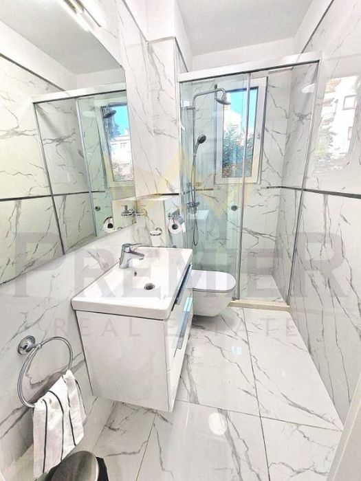 Дава се под наем Четиристаен апартамент в Варна, Център - 100 кв.м за 1000 € - Снимка #6