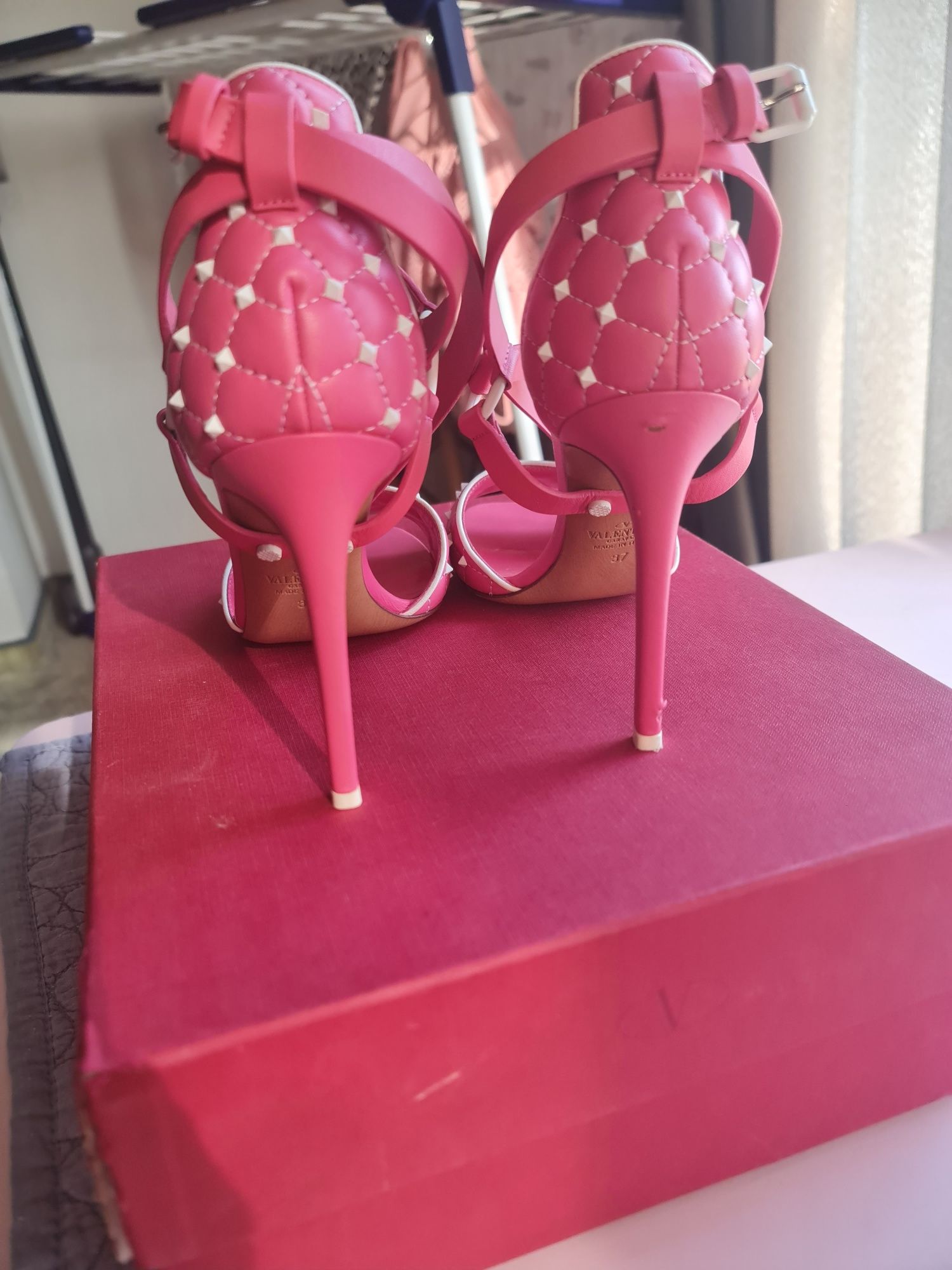 Sandale Valentino Roz