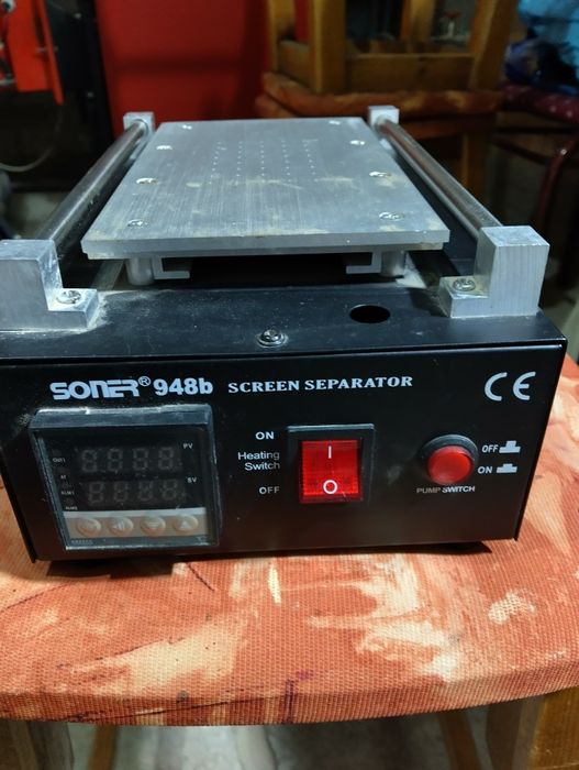 Сепаратор и стойка за ремонт на дисплей