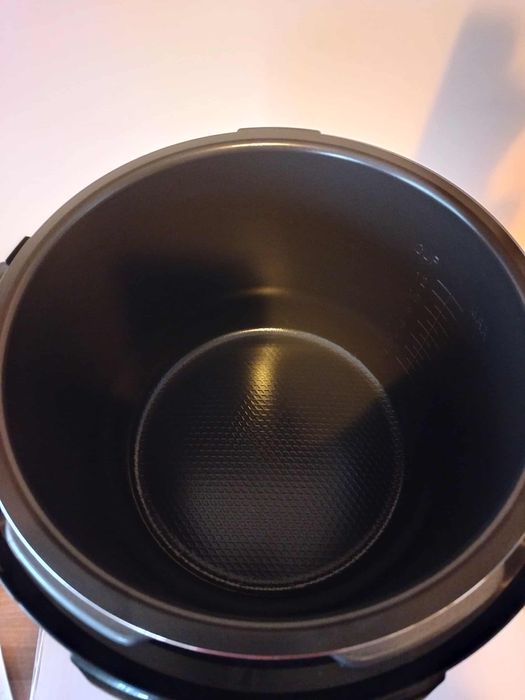 Vând Oala sub presiune electrica Tefal