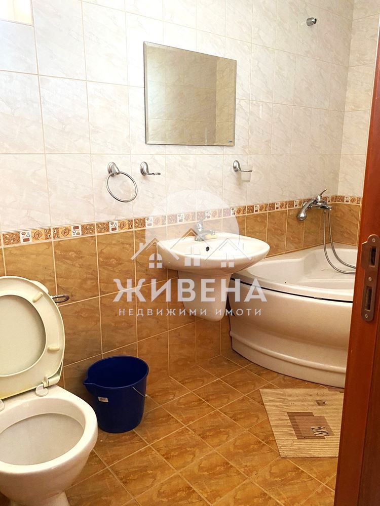 Продавам 3-стаен мезонет с ГАРАЖ в с.Божурец, площ 189 кв.м