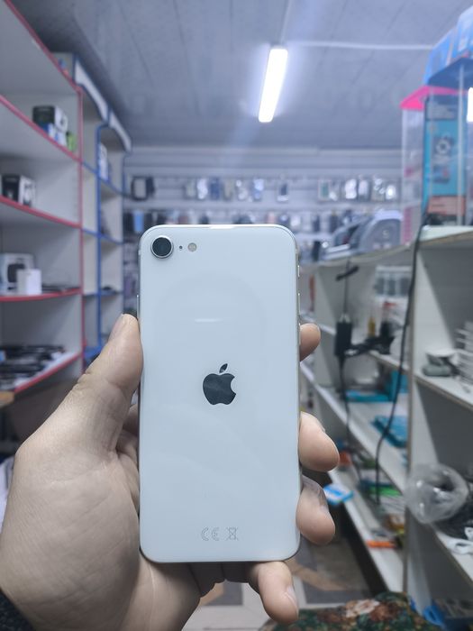 Iphone se 2020 айфон