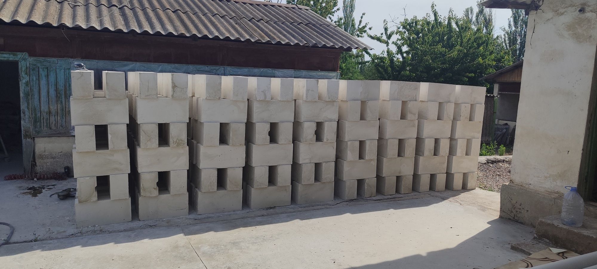 Pena (gipsa blok)  sotiladi