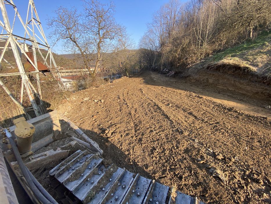 Constructii Amenajari parcari sapaturi fundatii piconari drumuri