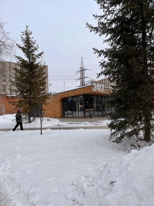 Продается 1,5. Цена: 8,5 млн. Подходит под ипотеку. 7/9