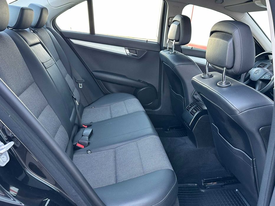 Mercedes C 200 CGI Avantgarde Automat