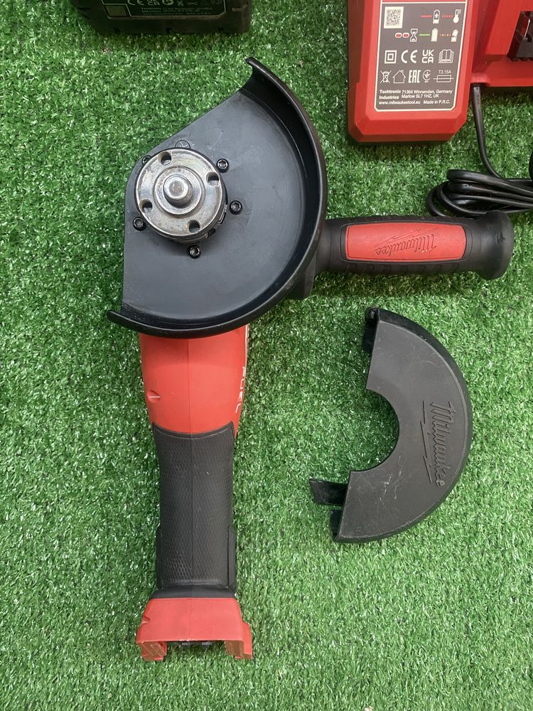 Безчетков ъглошлайф Milwaukee M18 FSAG125X